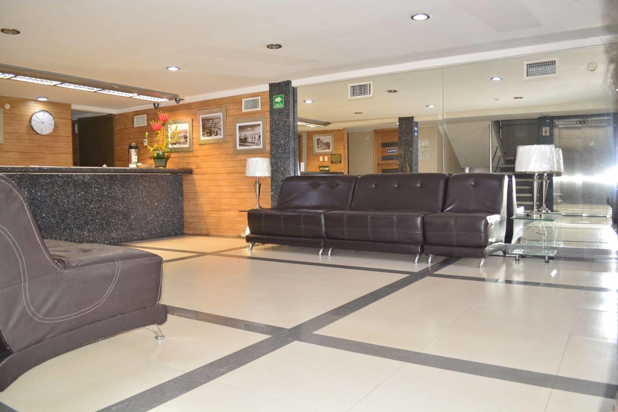 Hotel Porto Alegre Guadalajara Extérieur photo