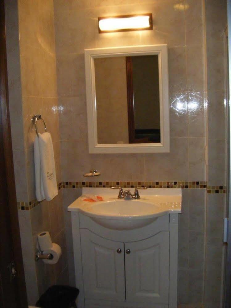 Hotel Porto Alegre Guadalajara Extérieur photo