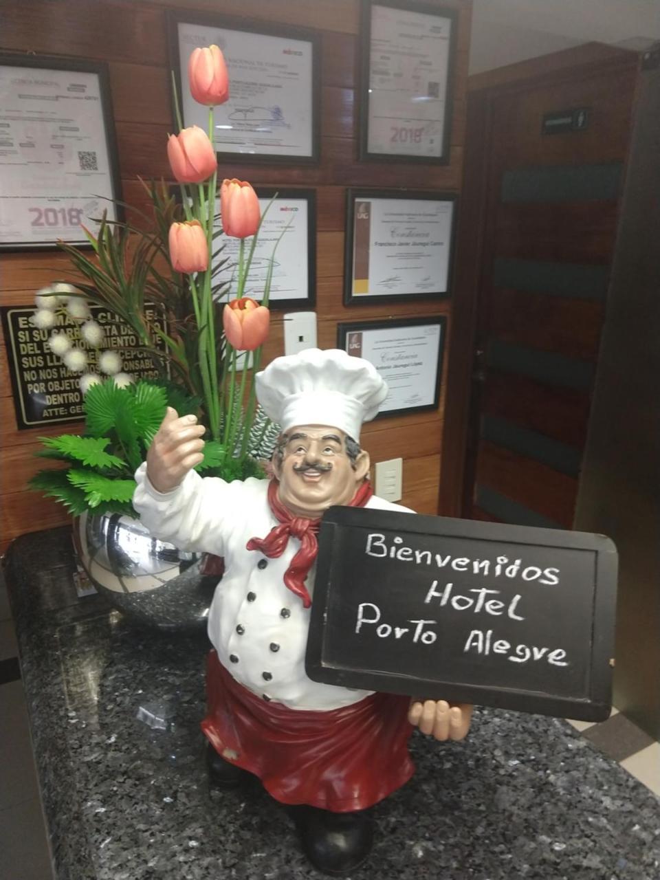Hotel Porto Alegre Guadalajara Extérieur photo