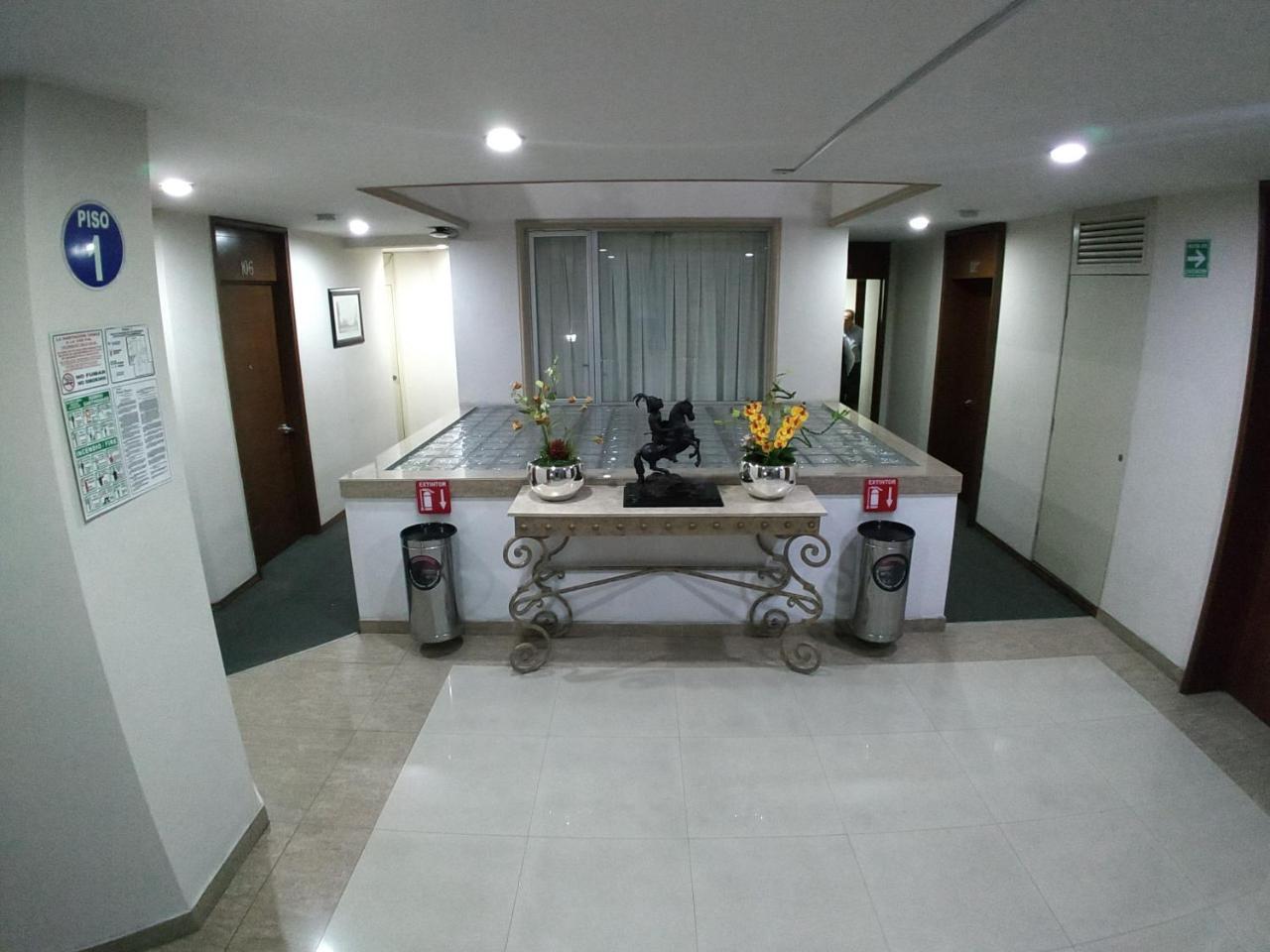 Hotel Porto Alegre Guadalajara Extérieur photo