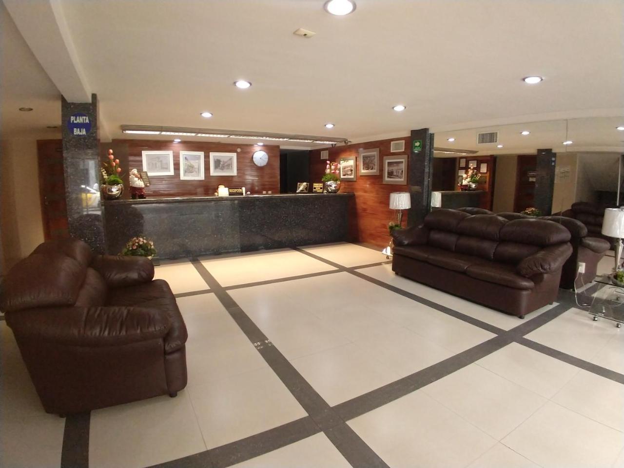 Hotel Porto Alegre Guadalajara Extérieur photo