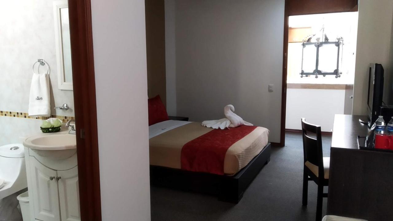 Hotel Porto Alegre Guadalajara Extérieur photo