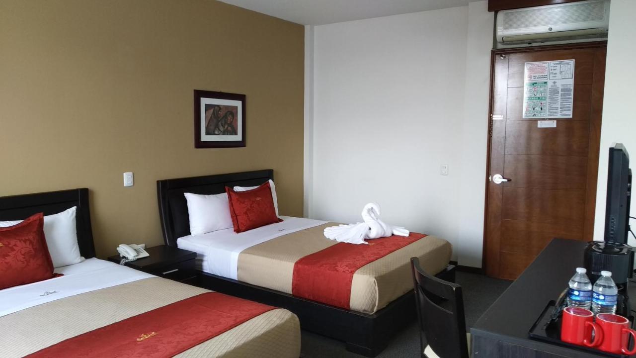 Hotel Porto Alegre Guadalajara Extérieur photo